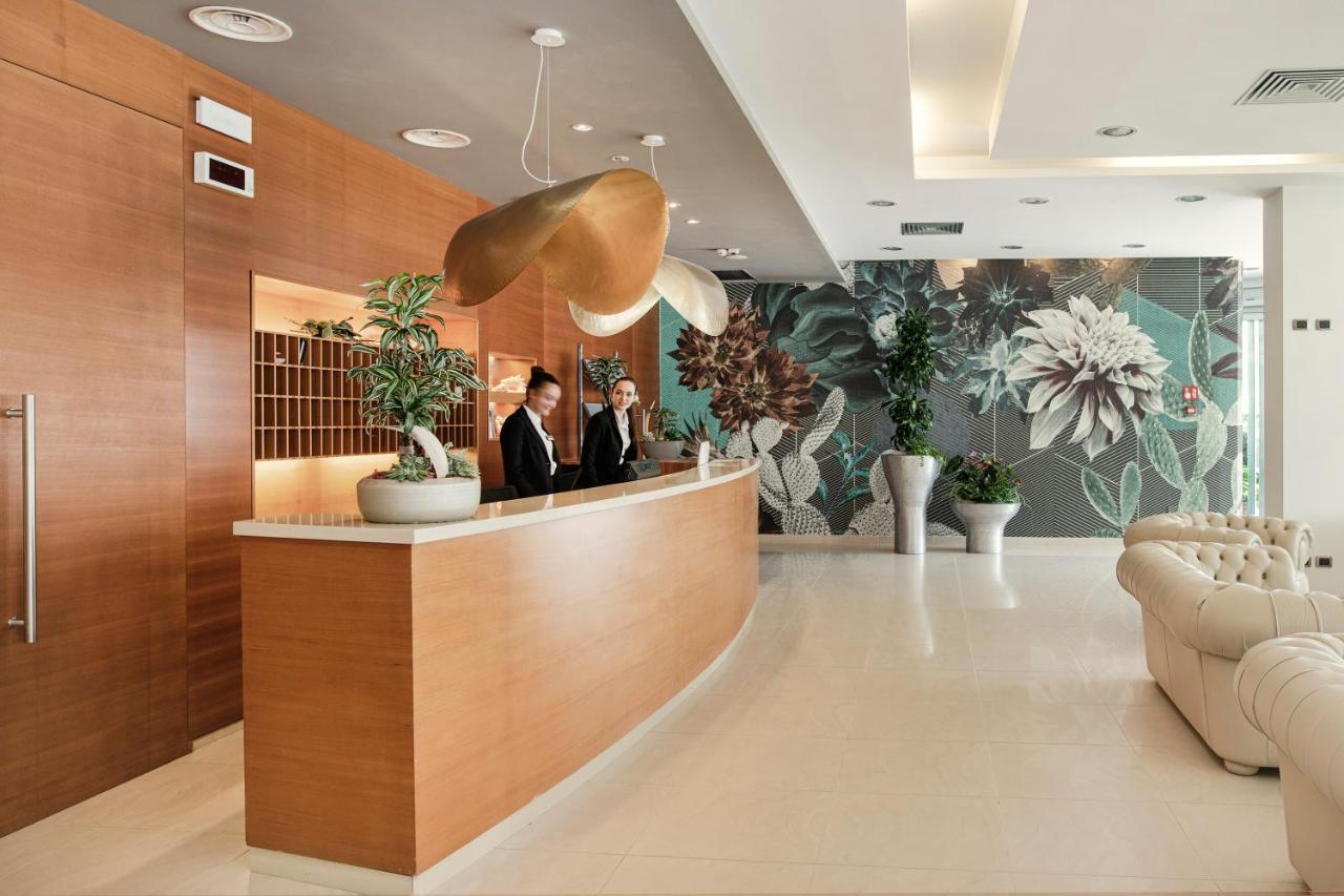 Hotel Parigi Bibione Eksteriør bilde