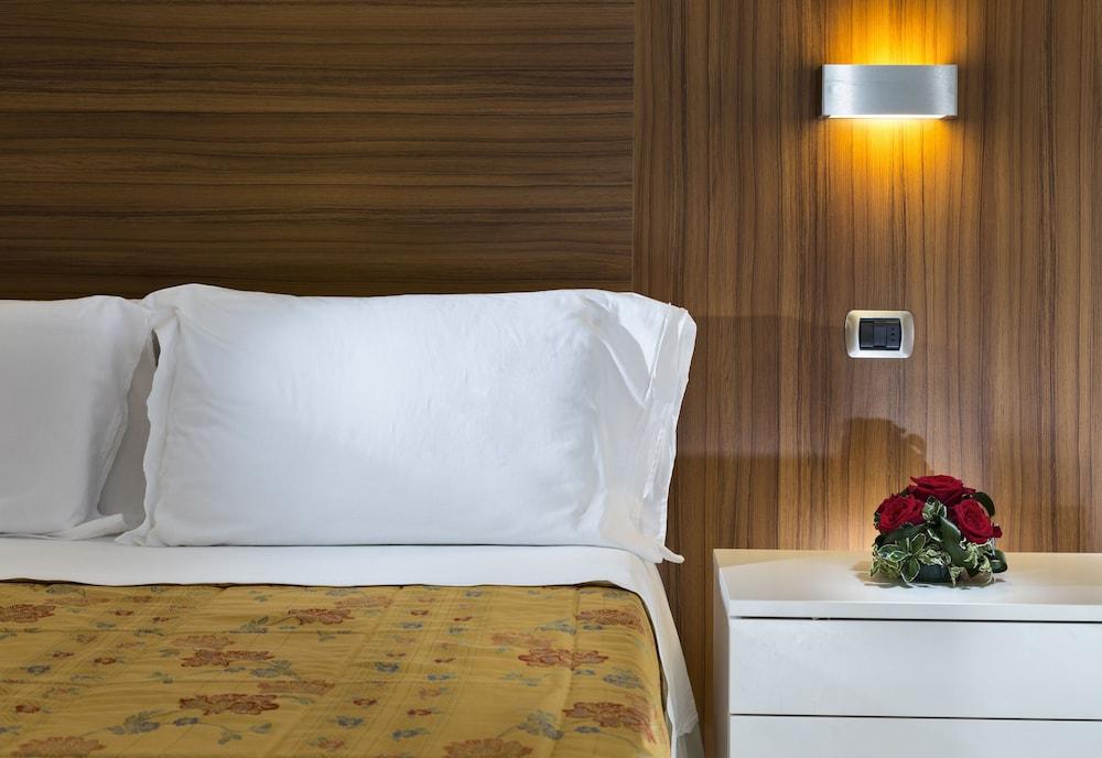 Hotel Parigi Bibione Eksteriør bilde