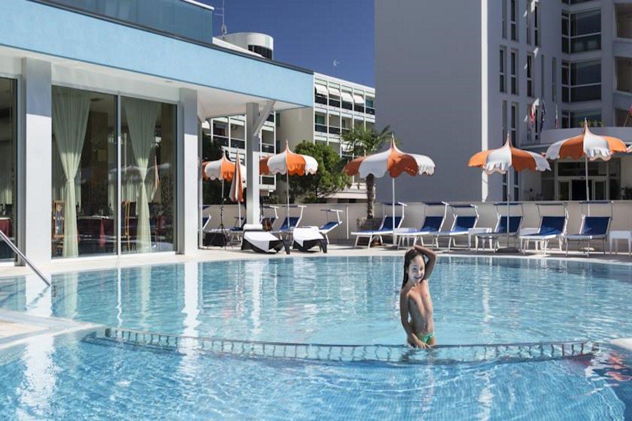 Hotel Parigi Bibione Eksteriør bilde