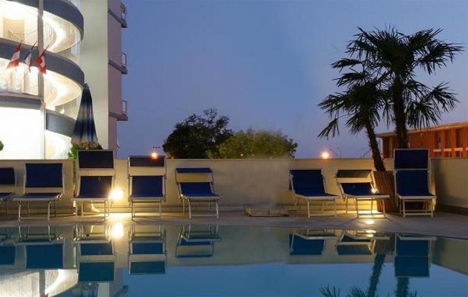 Hotel Parigi Bibione Eksteriør bilde