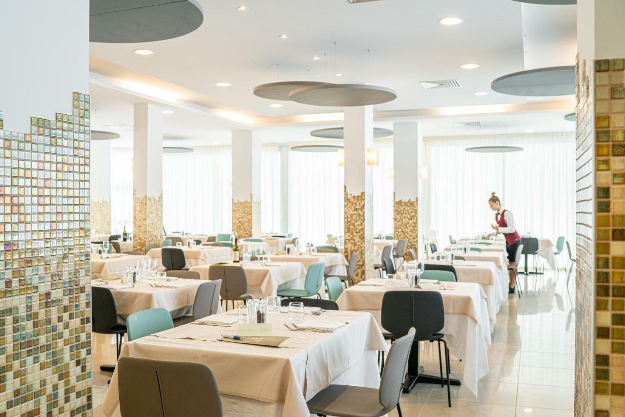 Hotel Parigi Bibione Eksteriør bilde