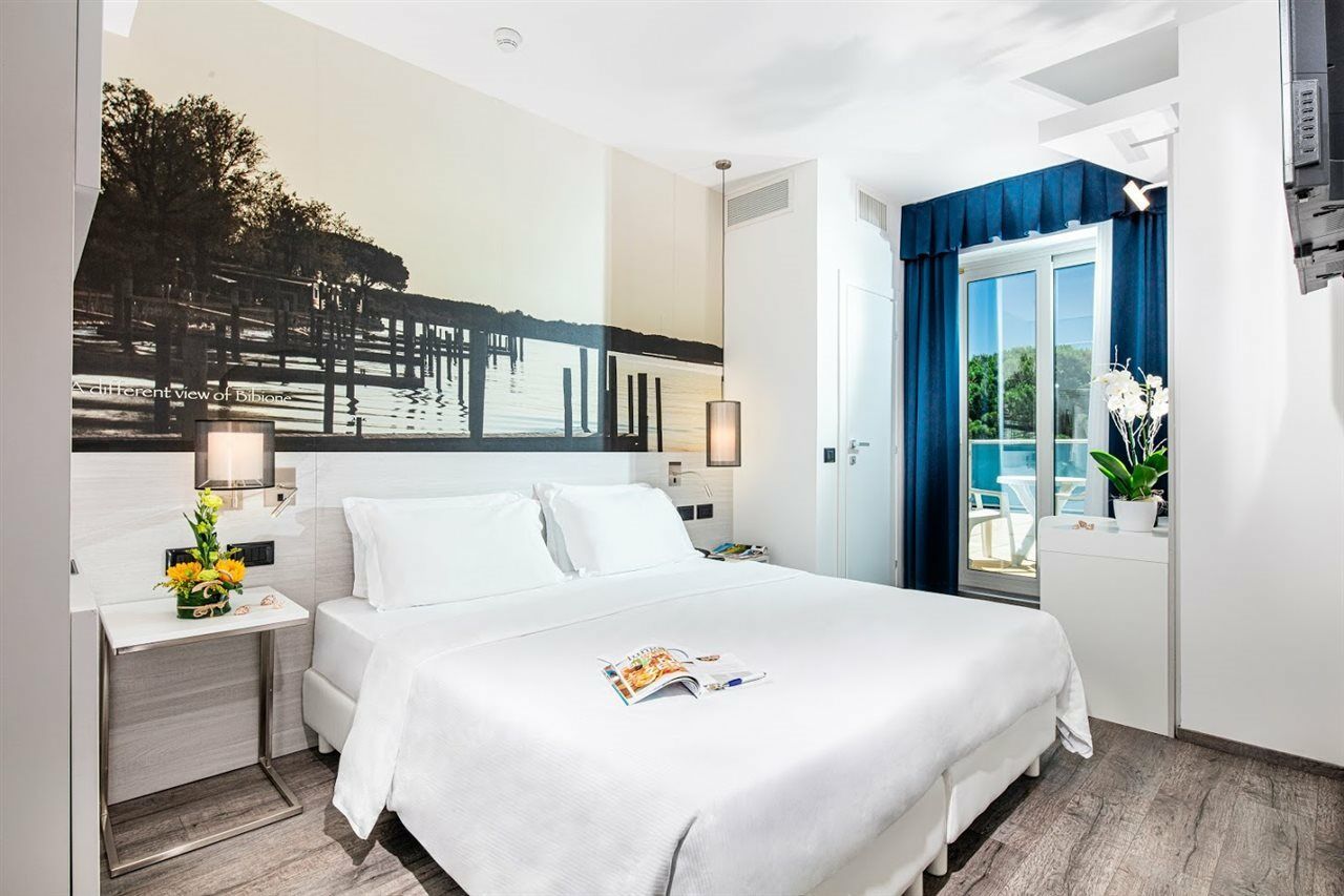 Hotel Parigi Bibione Eksteriør bilde